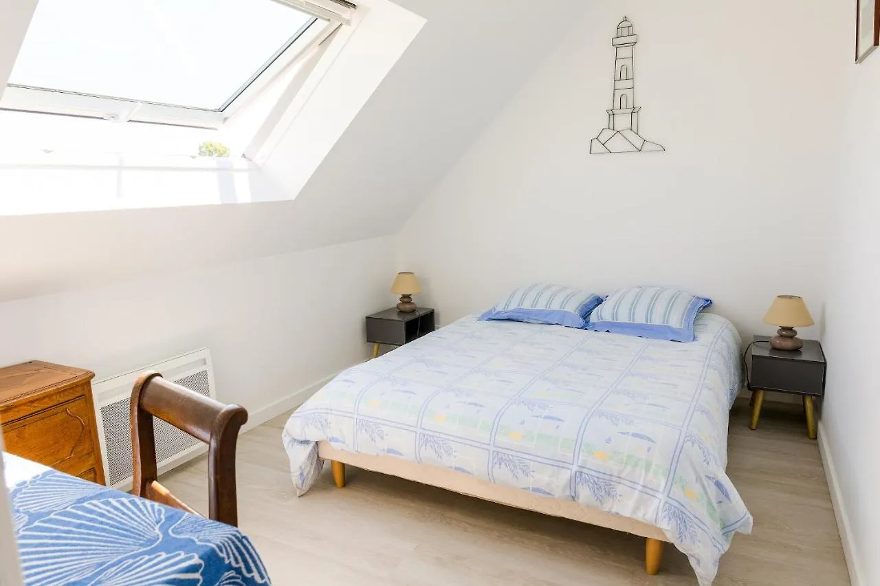 Holiday home Vacances Entre Mer Et Campagne Pour 8 Plobannalec-Lesconil